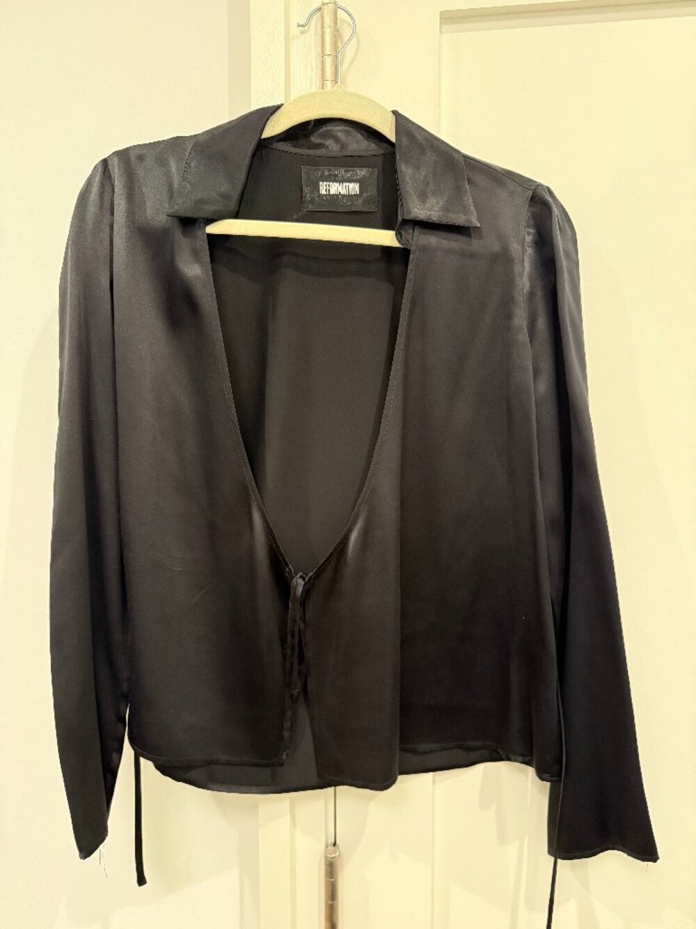 Reformation Basinger Black Silk Tie Front Collar Blouse Size S Rare